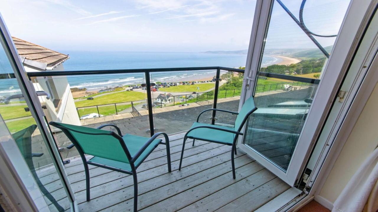 Clifton Court Apt 23 With Seaviews & Heated Pool Διαμέρισμα Croyde Εξωτερικό φωτογραφία